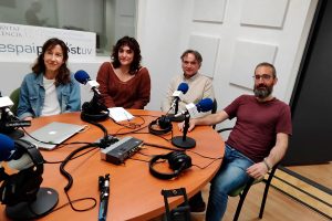Mètode Pòdcast dedicat a la detecció de neutrins amb Juan Zúñiga i Juan de Dios Zornoza